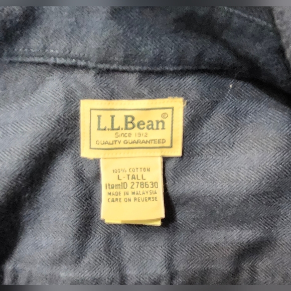 L.L Bean Button Up - Picture 6 of 6